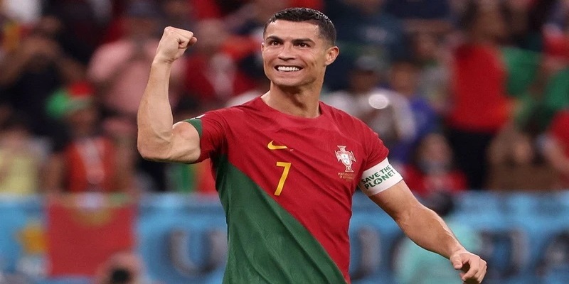 Đôi nét về cầu thủ huyền thoại CR7